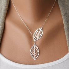 Load image into Gallery viewer, 2019 Fashion Heart Leaf Star Moon Necklace Crystal Pendant Necklace Chain Round Coin Women Statement Jewelry Wholesale Necklaces