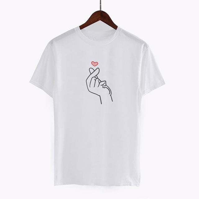 Summer Women Tops Korean Style Kpop Finger Heart Print O-neck Short Sleeve Ulzzang Tees Harajuku Fashion T Shirt Couple Clothes